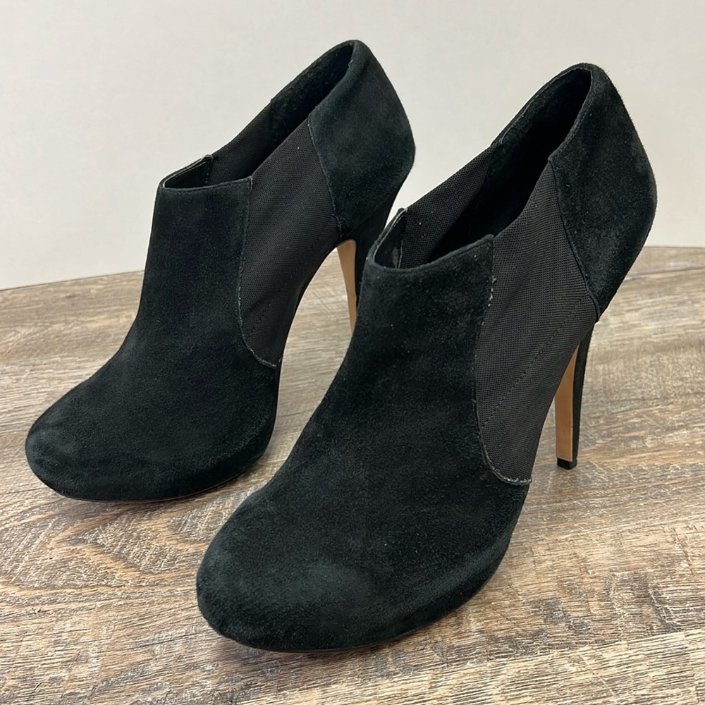 Vince Camuto JORDY Suede Platform Heeled Booties Size 10